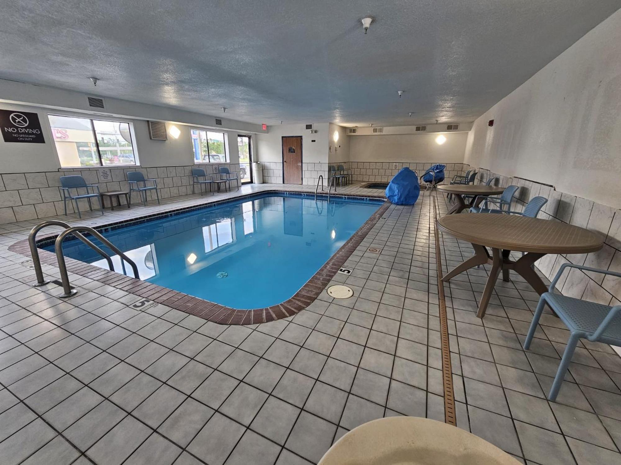 Sleep Inn & Suites Salina I-135 Eksteriør billede