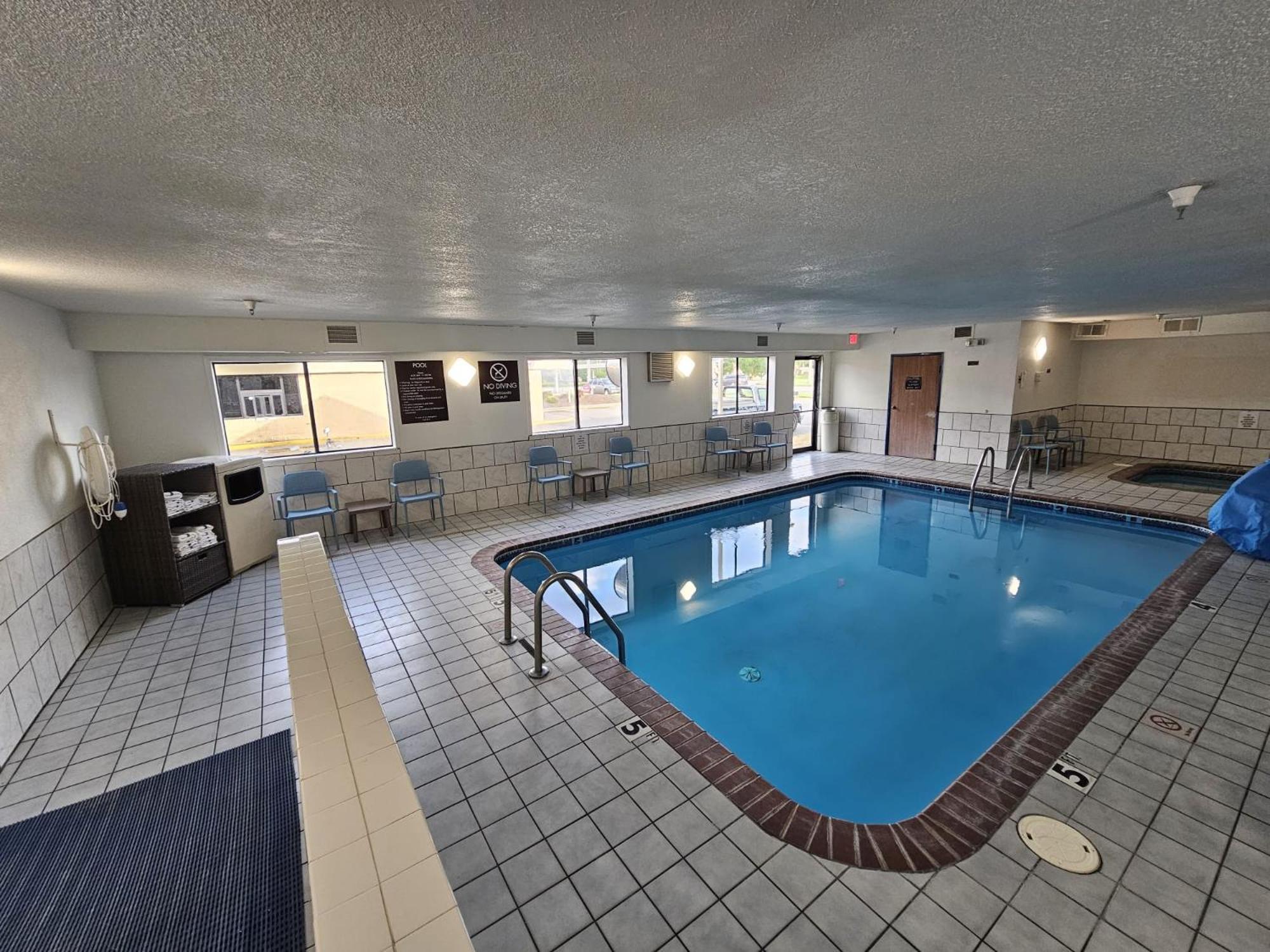 Sleep Inn & Suites Salina I-135 Eksteriør billede