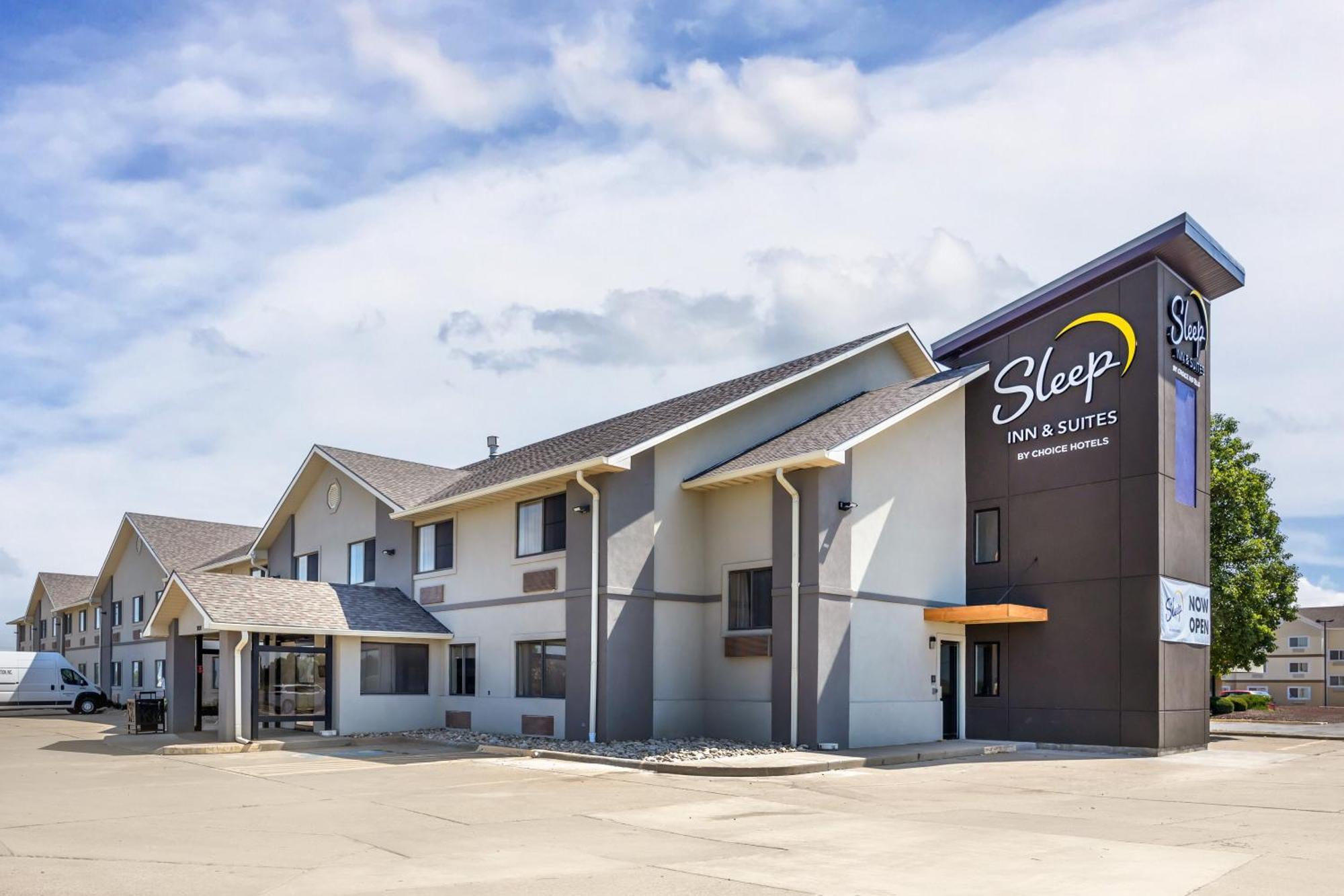 Sleep Inn & Suites Salina I-135 Eksteriør billede